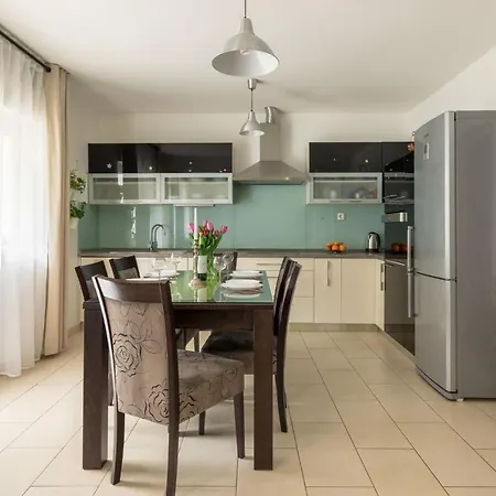 Apartman Kiara Hana *